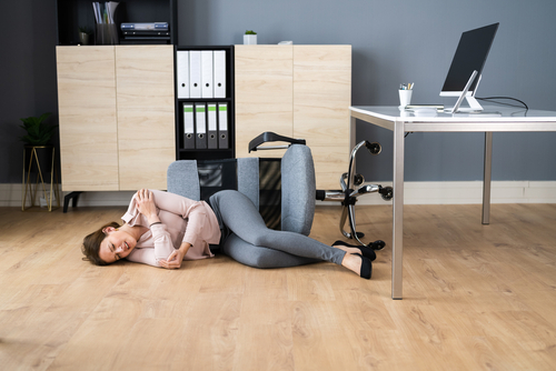 4 Things You Should Do after a Slip and Fall Injury at Work